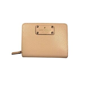 Kate Spade New York Pebble Leather Bifold Wallet Blush Pink Gold Logo Plaque